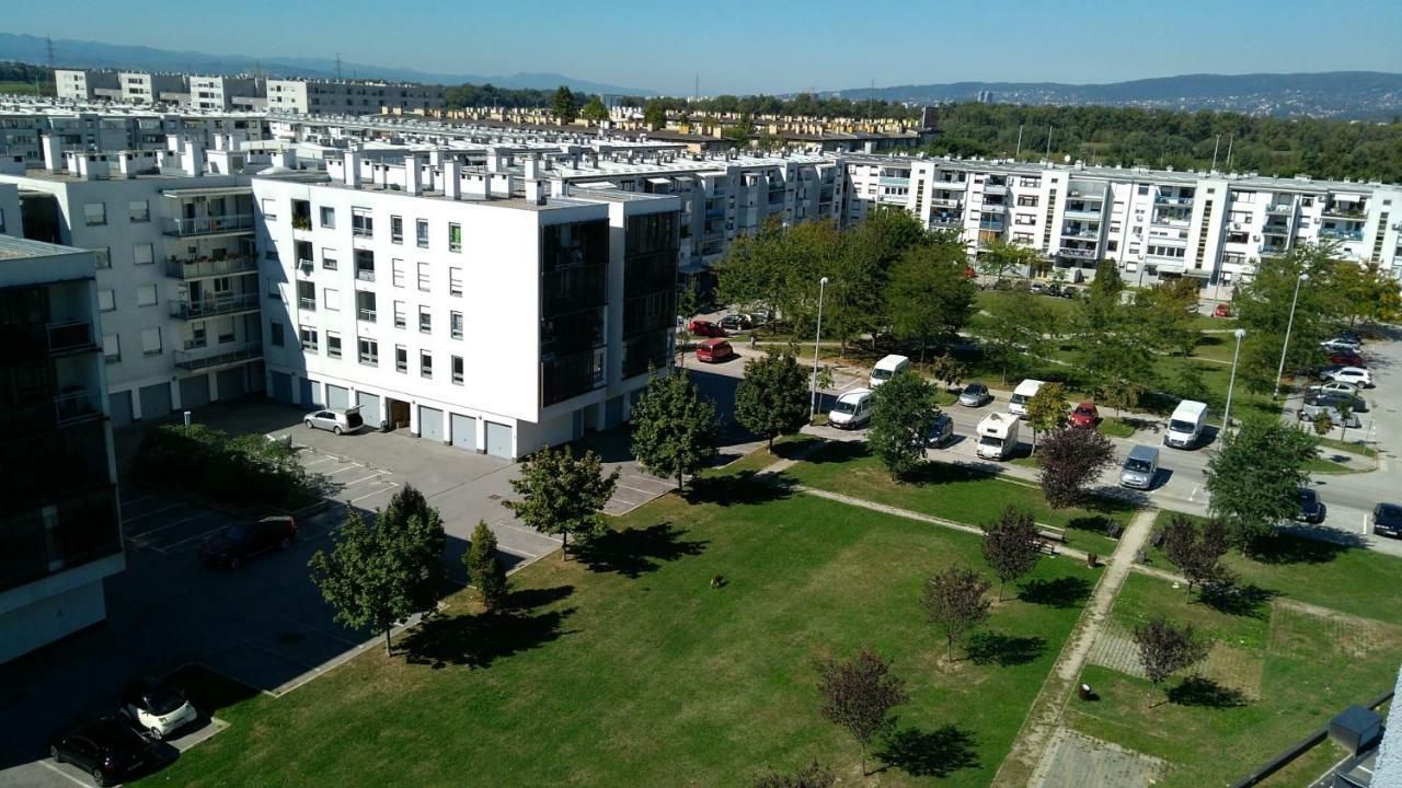 Apartman Nadja Arena Zagrzeb Zewnętrze zdjęcie